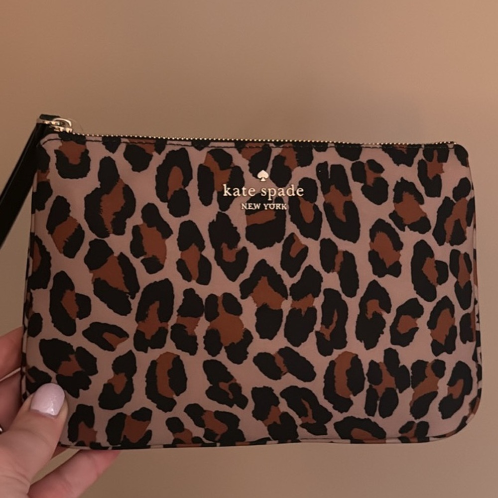 Kate Spade Leopard Wristlet NWT